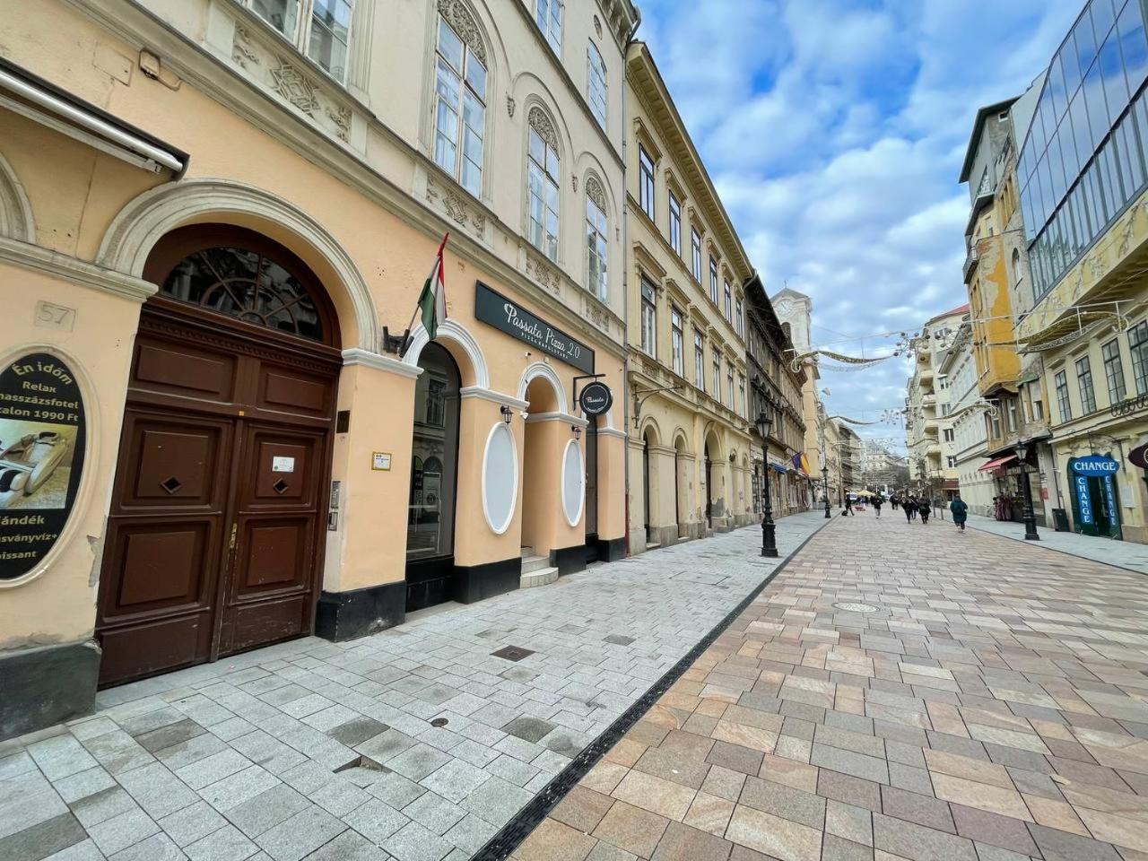 La Fortezza Panzio Budapeste Exterior foto